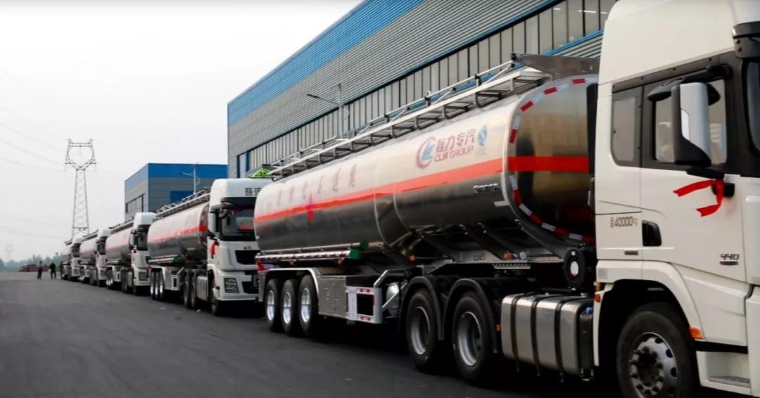 程力危化車制造公司新型輕量化全鋁合金?；\(yùn)輸車成行業(yè)驕子