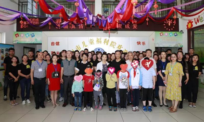 弘揚傳統(tǒng)美德，關(guān)愛兒童成長----首屆“魅力隨州，多彩程力”抖音大賽捐贈公益活動紀(jì)實