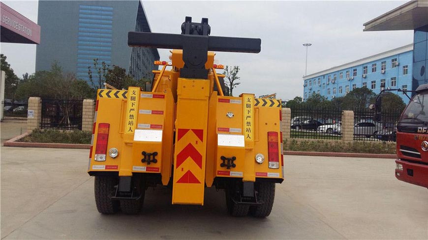 解放單橋CLW5160TQZC5一托一清障車(chē)